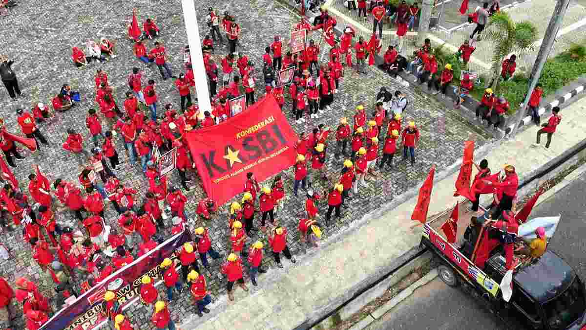 14 Tuntut Ratusan Buruh di Palembang pada Aksi Damai May Day, Salah Satunya Hapus Omnibus Law  