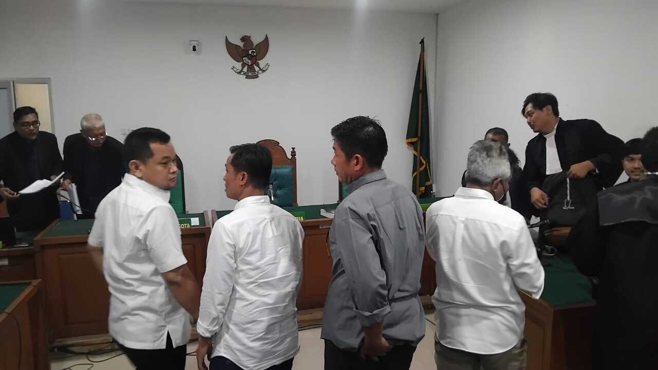 Publik Menanti, Sidang Perdana Dugaan Korupsi Pokir DPRD OKU Ditunda