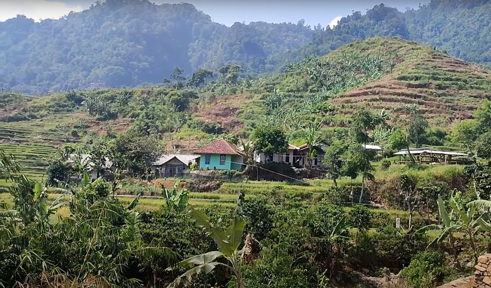 Kampung Terpencil di Kabupaten Bogor, Berada di Bawah Bukit, Hanya Dihuni 6 KK, Akses Masuk Sulit