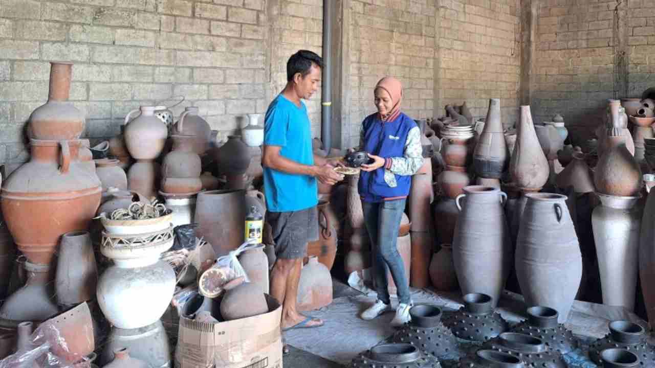 Cerminan Kartini Masa Kini, Eni Mantri Perempuan BRI yang Pantang Menyerah Berdayakan Pengusaha Mikro