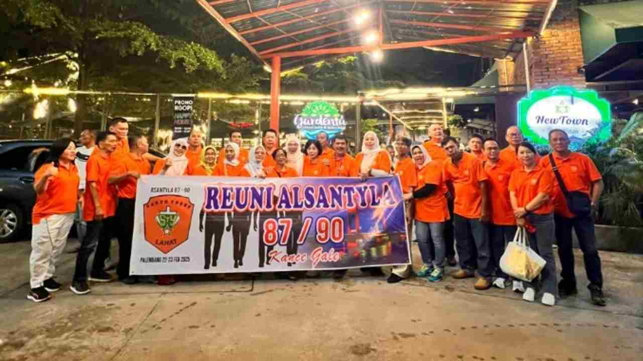 Alumni Santo Yosef Temu Kangen di Palembang, Nikmati Wiskul hingga Berburu Oleh-oleh