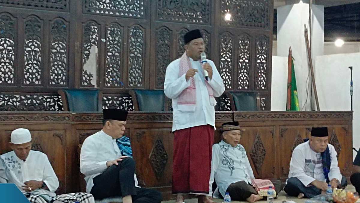 Momen Khidmat di Rumah Dinas: Bupati Empat Lawang Joncik Muhammad Gelar Tarawih Berjamaah