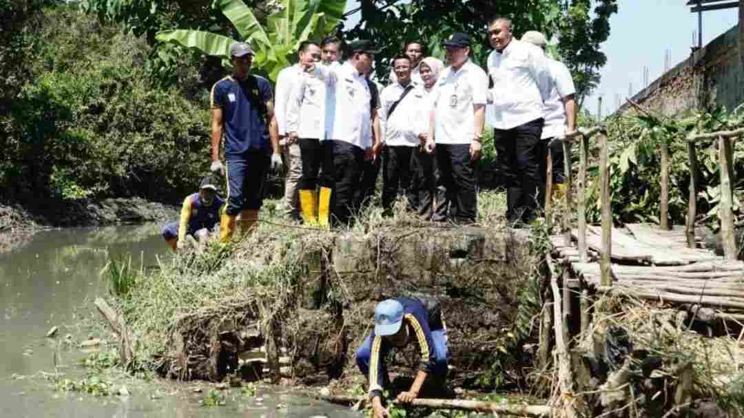 Masuk Musim Kemarau, Pemkot Palembang Keruk Sungai di Alang-Alang Lebar, Antisipasi Banjir di Musim Hujan Tiba