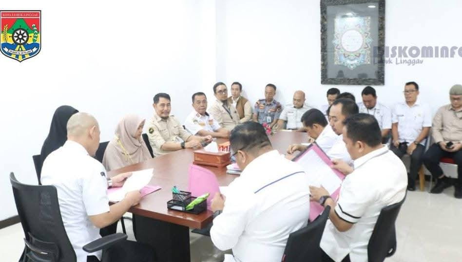 Wali Kota Lubuk Linggau H Rachmat Hidayat Pimpin Rapat Pembahasan Area Parkir RS Ar Bunda
