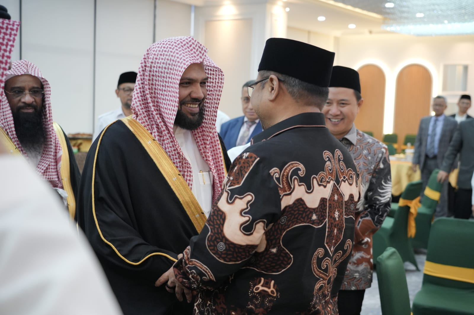 Bertemu Menag, Imam Masjid Nabawi Bawa Pesan dari Raja Salman 