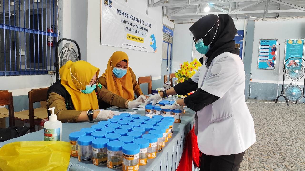 Gandeng Dinkes Muba, Lapas Sekayu Lakukan Tes Urine Petugas dan Warga Binaan