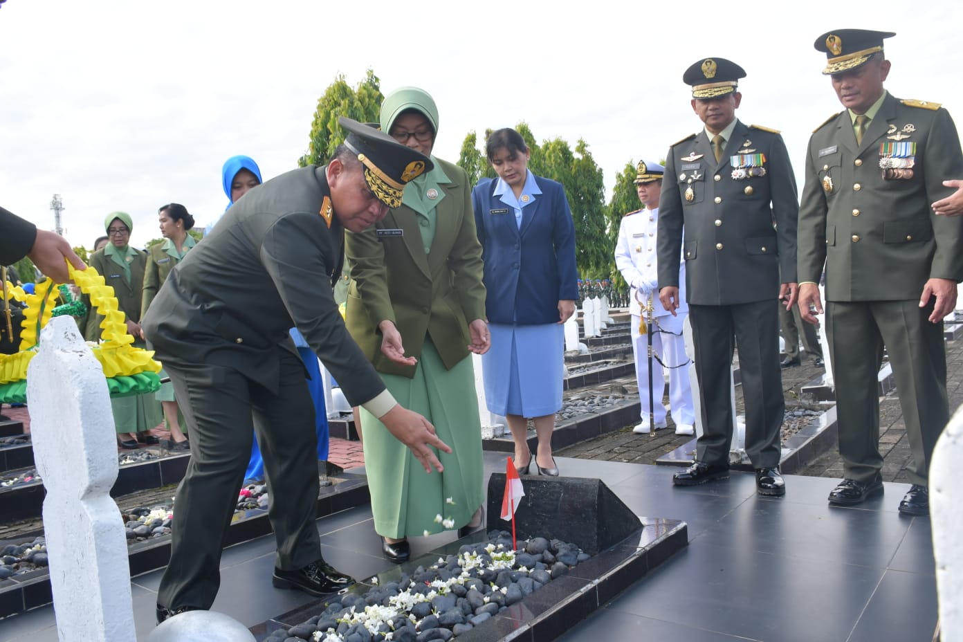  HUT Ke-77, Pangdam II/Swj Mayjen TNI Hilman Hadi Pimpin Upacara Ziarah Nasional