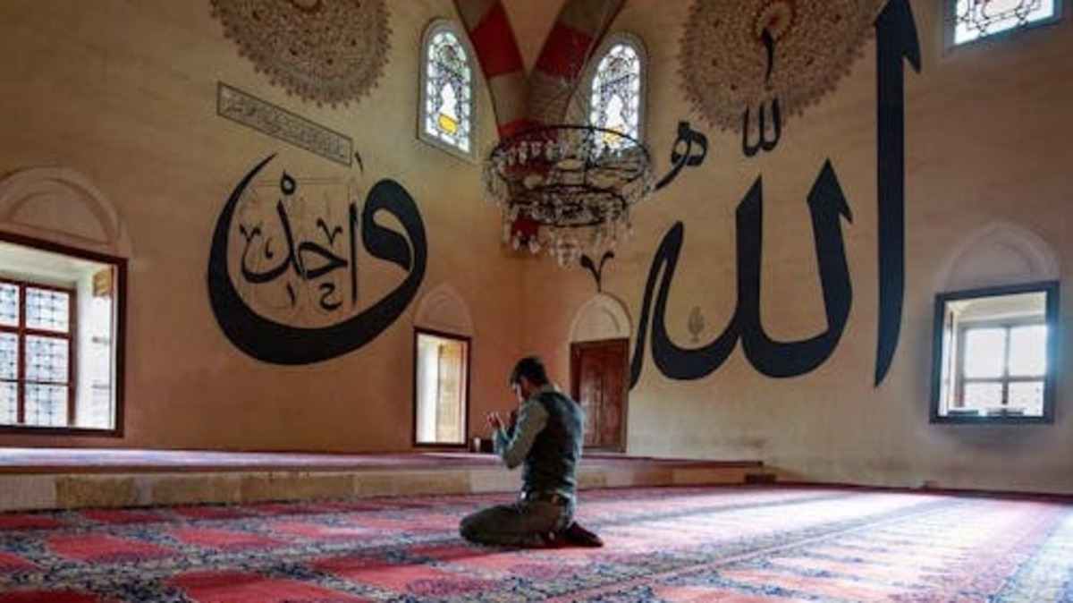 Keutamaan Ibadah Iktikaf di 10 Malam Terakhir Puasa Ramadan