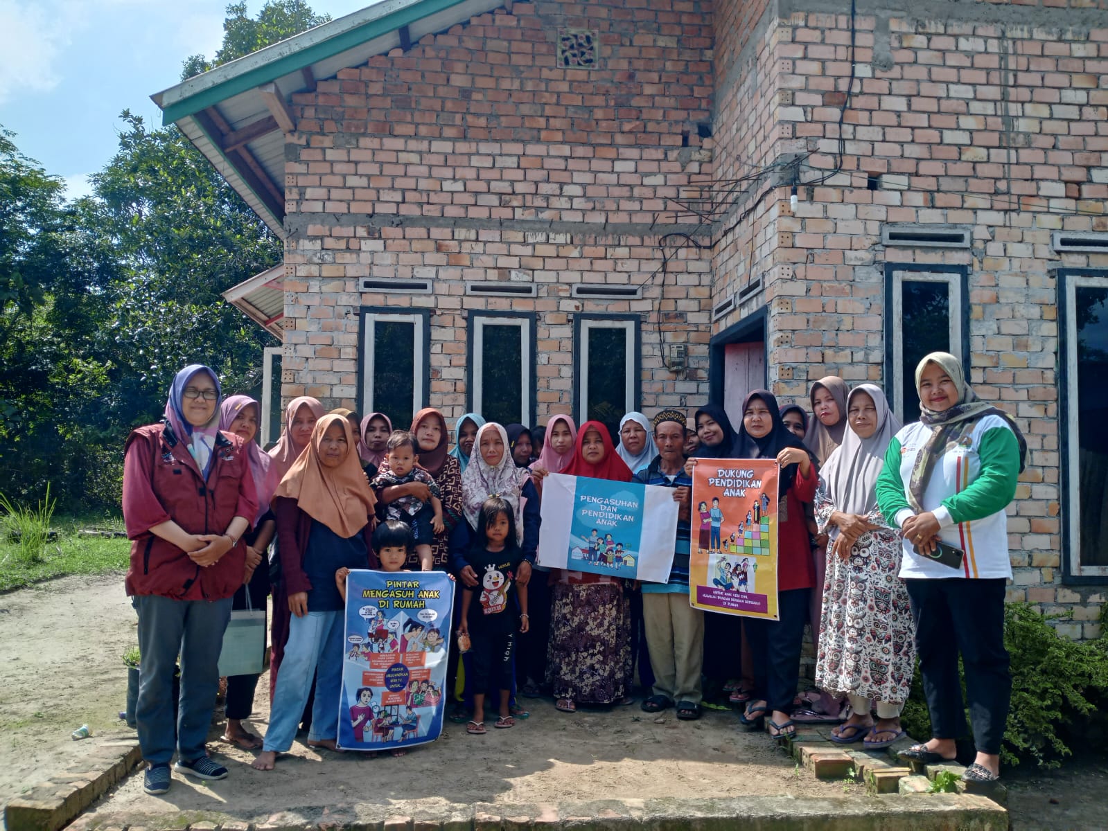 Yuk Dicek, Daftar Bansos Cair Juni Setelah DTSEN Rampung, Simak Ada Apa Saja!