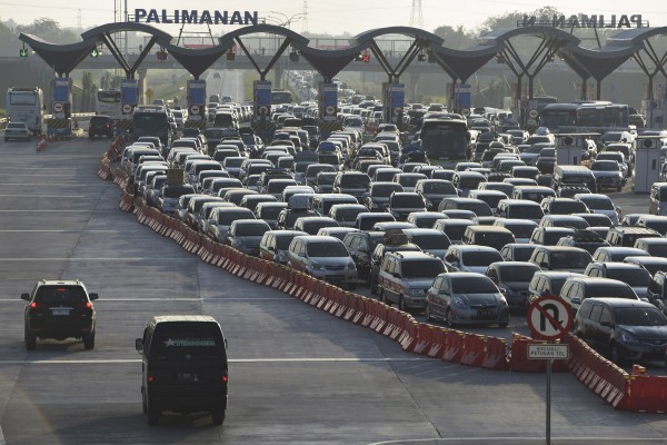 Waktu Pemberlakuan One Way di Tol Cipali hingga Semarang-Batang Selama Arus Mudik dan Balik Lebaran 2024 