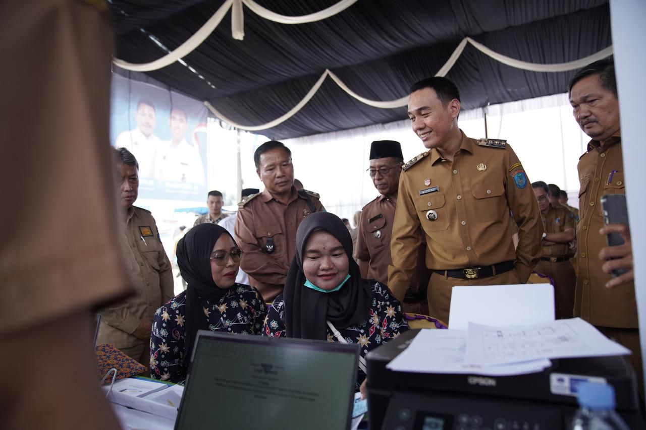 Permudah Masyarakat OKI, Bupati Muchendi Hadirkan Pelayanan Terpadu di Kecamatan