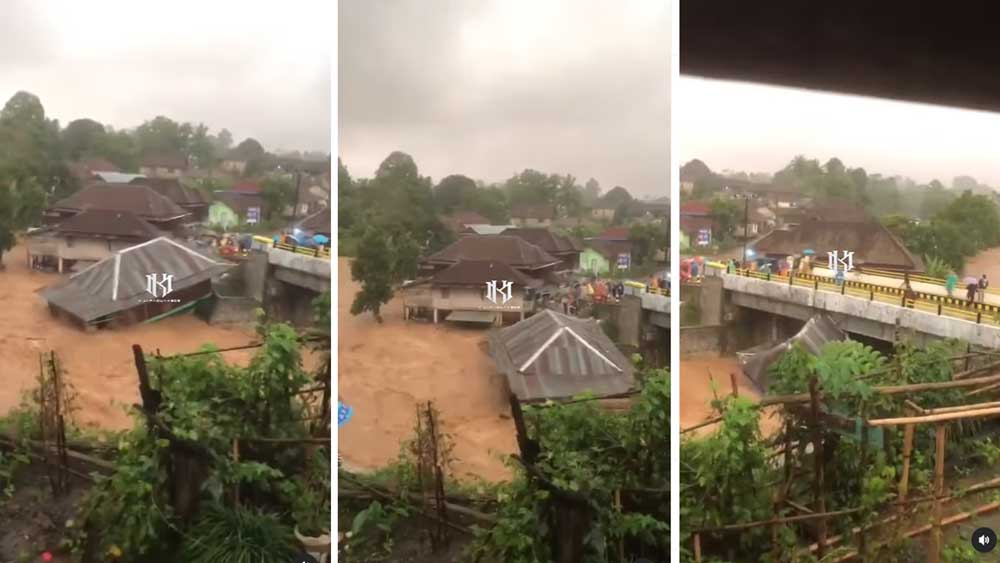 Detik-detik Rumah Panggung di OKU Selatan Hanyut Terseret Banjir Bandang, Netizen: Pray For OKU Selatan