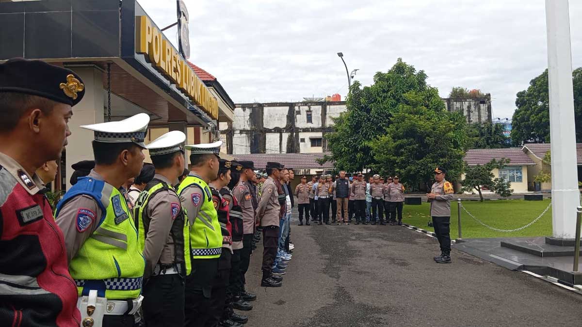 Kapolres Lubuk Linggau Ambil Alih Komando Lapangan, Pastikan Libur Tahun Baru 2026 Aman