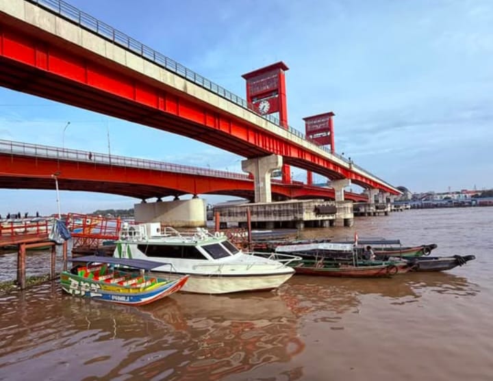 7 Ciri Khas Palembang yang Buat Wong Kito Bangga, Dari Makanan Hingga Kebudayaannya!