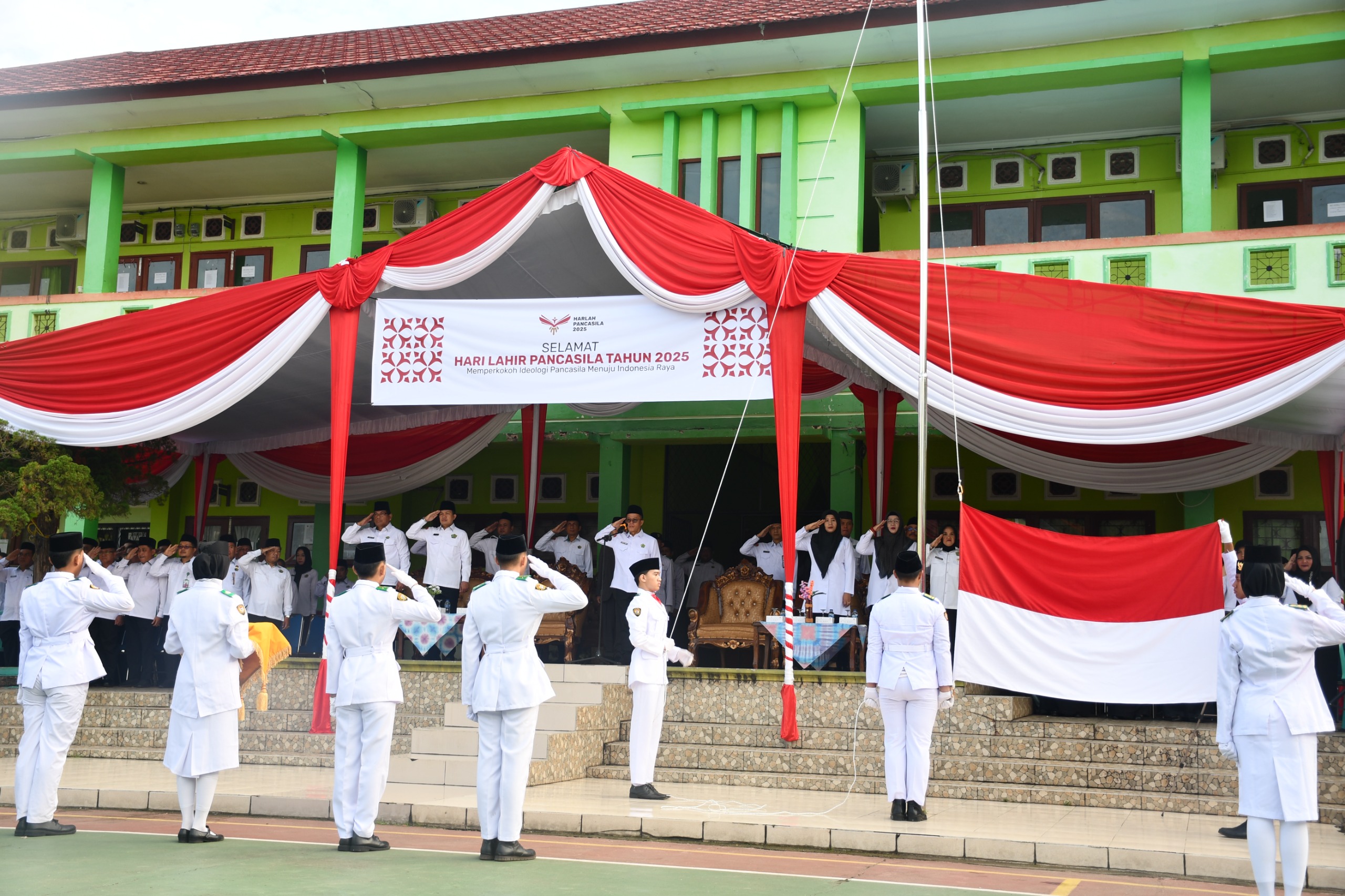 Peringati Harlah Pancasila, Kakanwil Kemenag Sumsel Ajak Jaga Persatuan dan Hargai Perbedaan