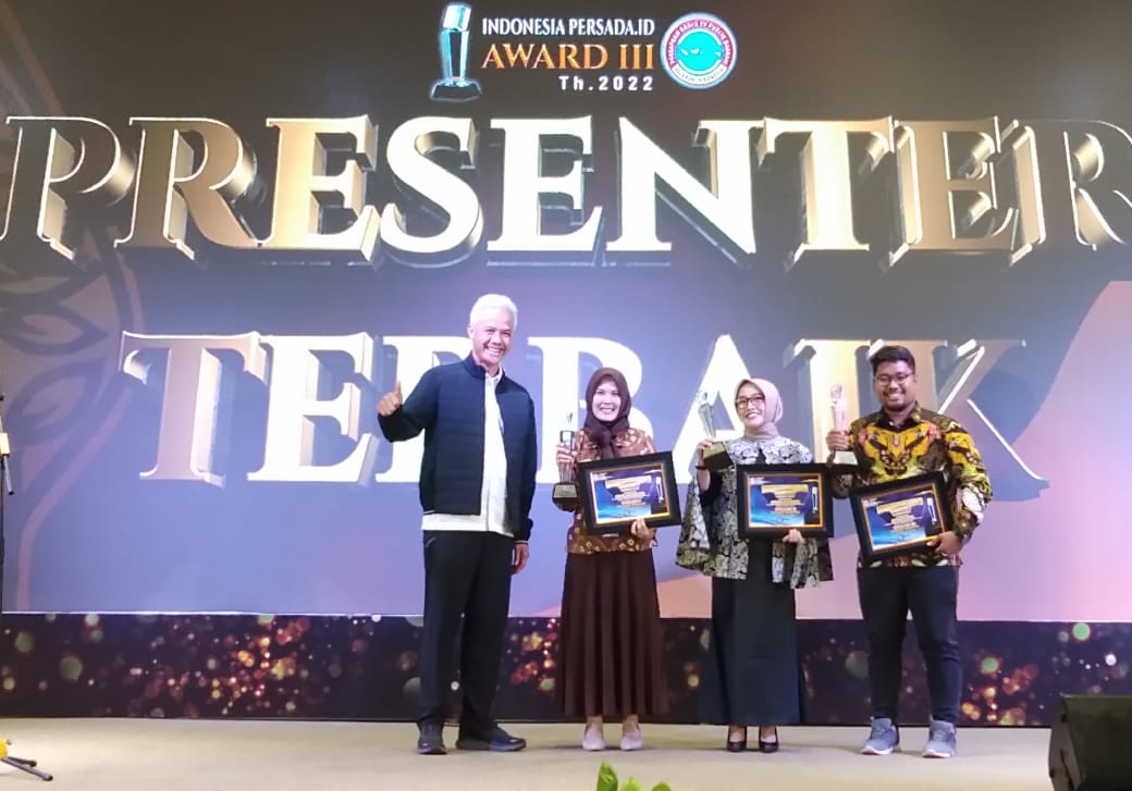  Elisa Anwiana Penyiar RGR Muba Raih Terbaik 1 Presenter Anugerah Persada.id