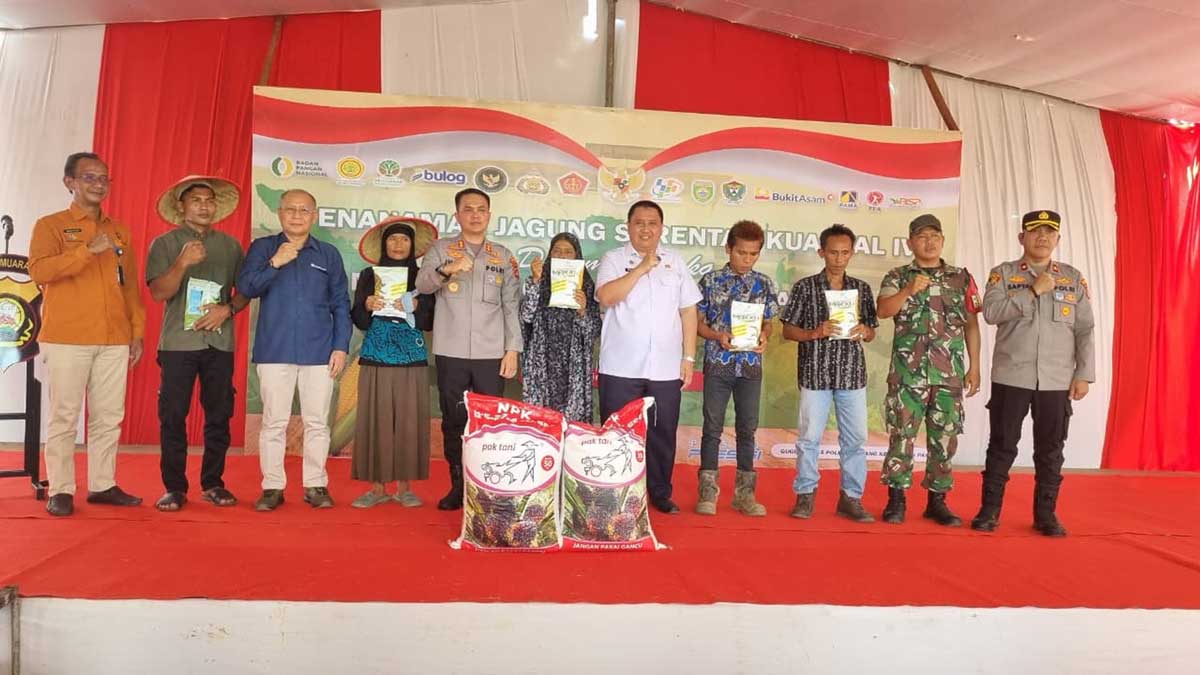 Dukung Asta Cita Presiden, PT Bukit Asam Tanam Jagung Bersama Polres Muara Enim