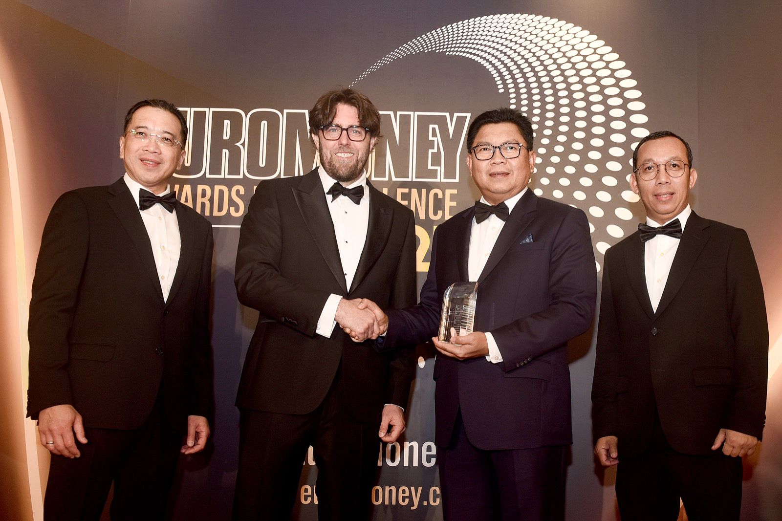SAH Jadi Bank Terbaik! Bank Mandiri Raih Penghargaan International di Hong Kong