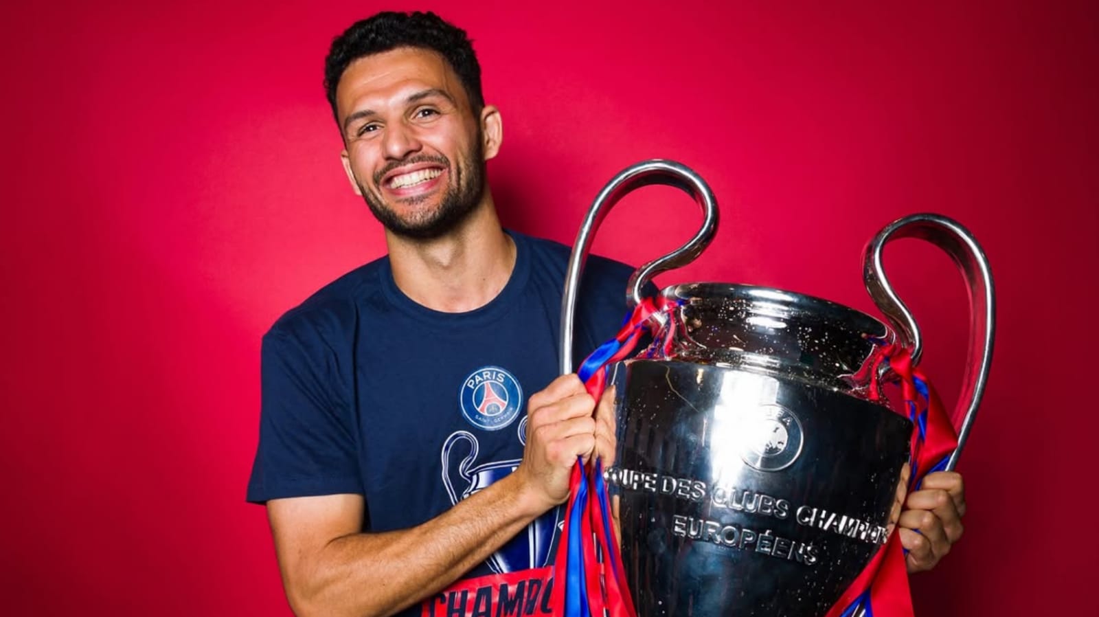 Kesepakatan Pemecah Rekor: Milan Segera Mendapatkan Striker dari PSG