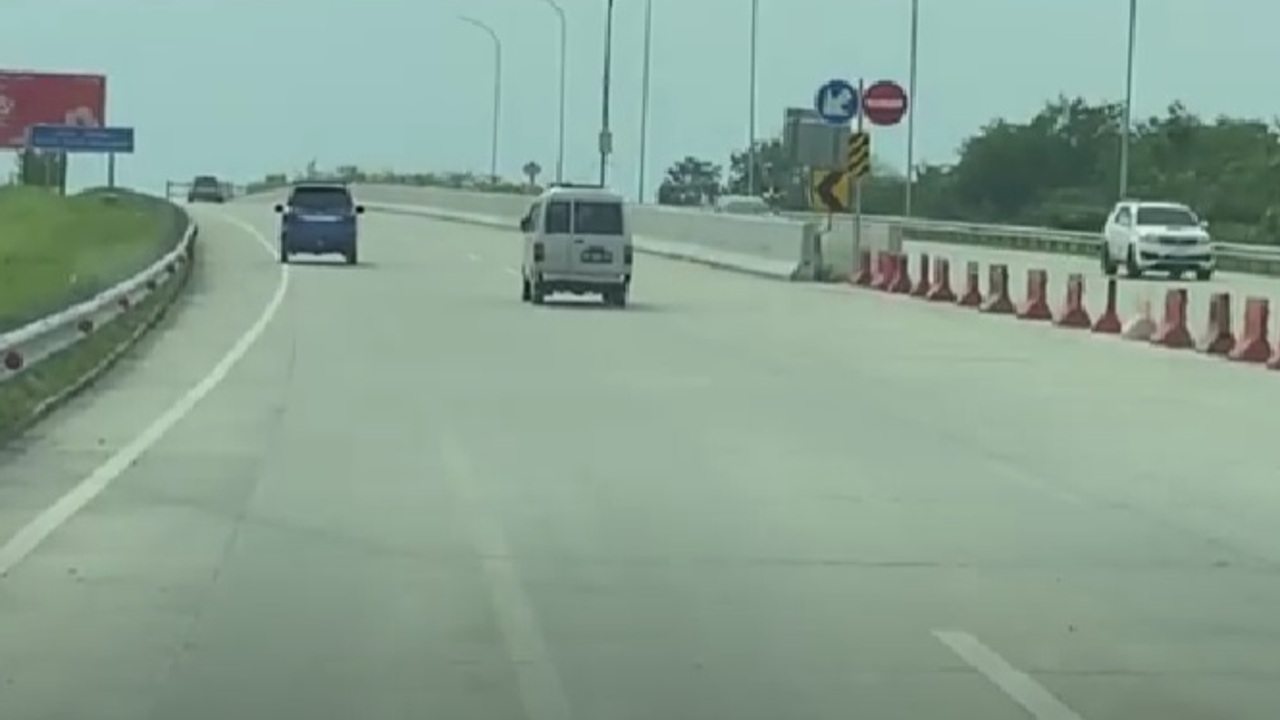 Ramai Luar Biasa! Jalan Tol di Riau Ini Diserbu Hampir 1 Juta  Pengendara Hanya dalam Waktu Setahun!