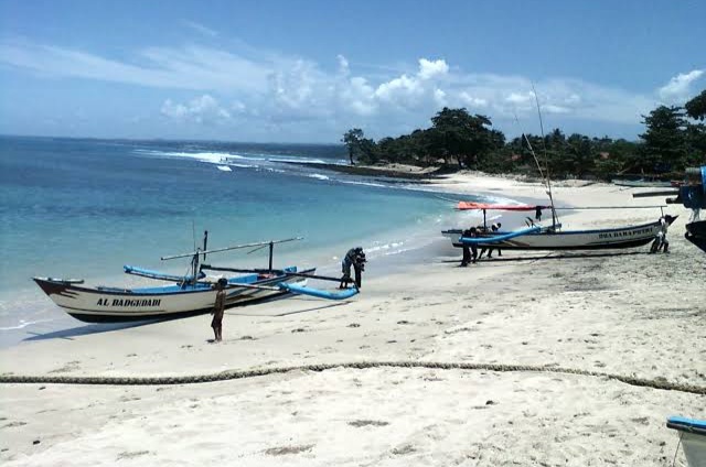 Rekomendasi Tempat Wisata Liburan Akhir Tahun di Cianjur, Ada Pantai Pasir Warna Hitam hingga Kebun Teh