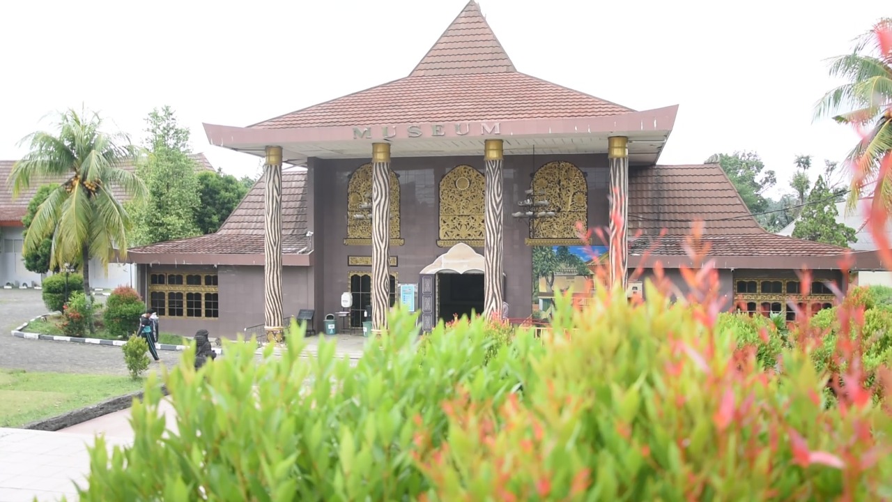 5 Tempat Napak Tilas Peninggalan Kerajaan Sriwijaya di Palembang