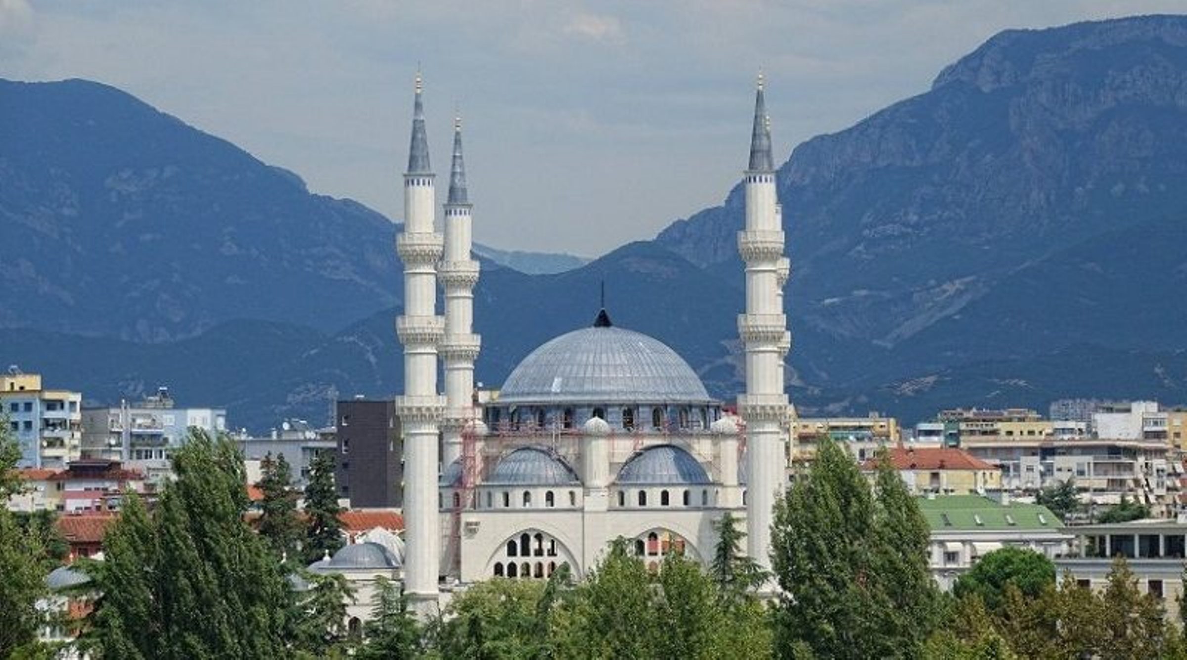 Dulu Menjadi Negara Ateis, Kini Sebagai Negara Muslim Terbanyak di Eropa, Bisa Tebak?