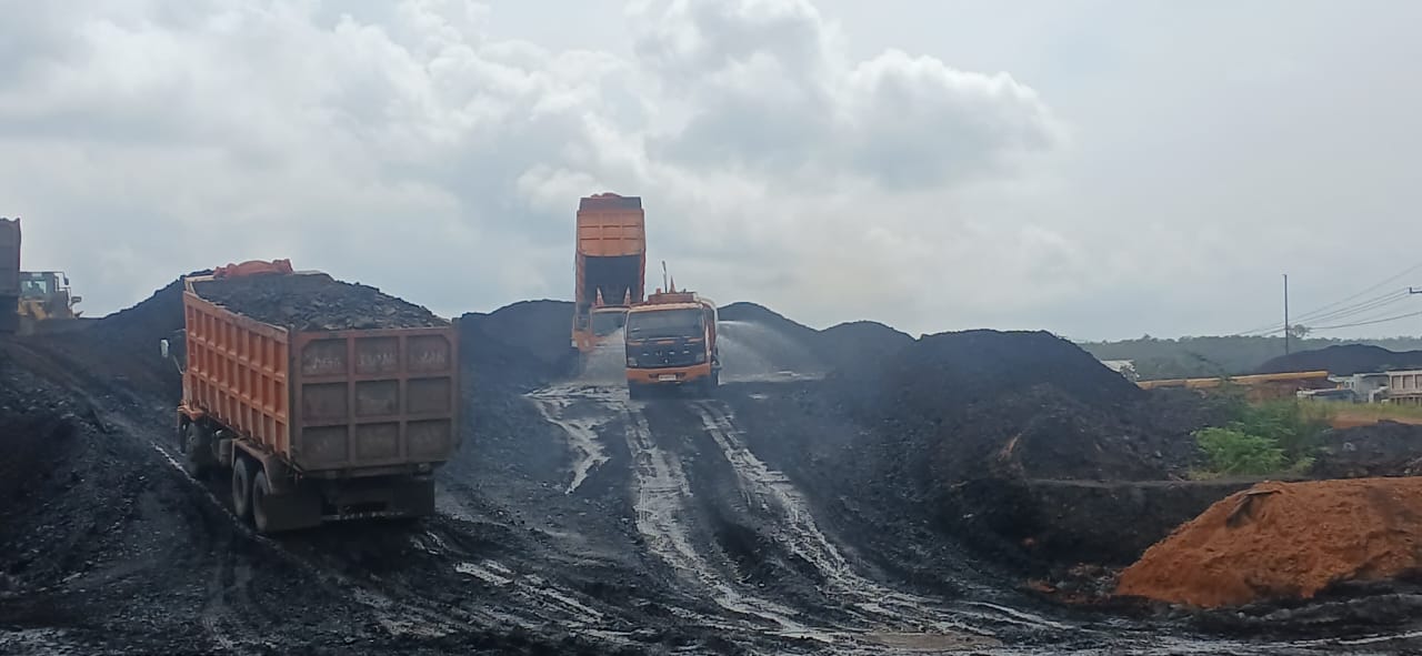 PT Servo Lintas Raya Ambil Langkah Pengurangan Volume Batubara di Intermediate Stockpile KM 36