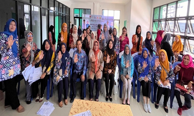 Pemanfaatan Program Pintar- KB Solusi Kongkrit Peningkatan Pengetahuan Masyarakat Tentang KB