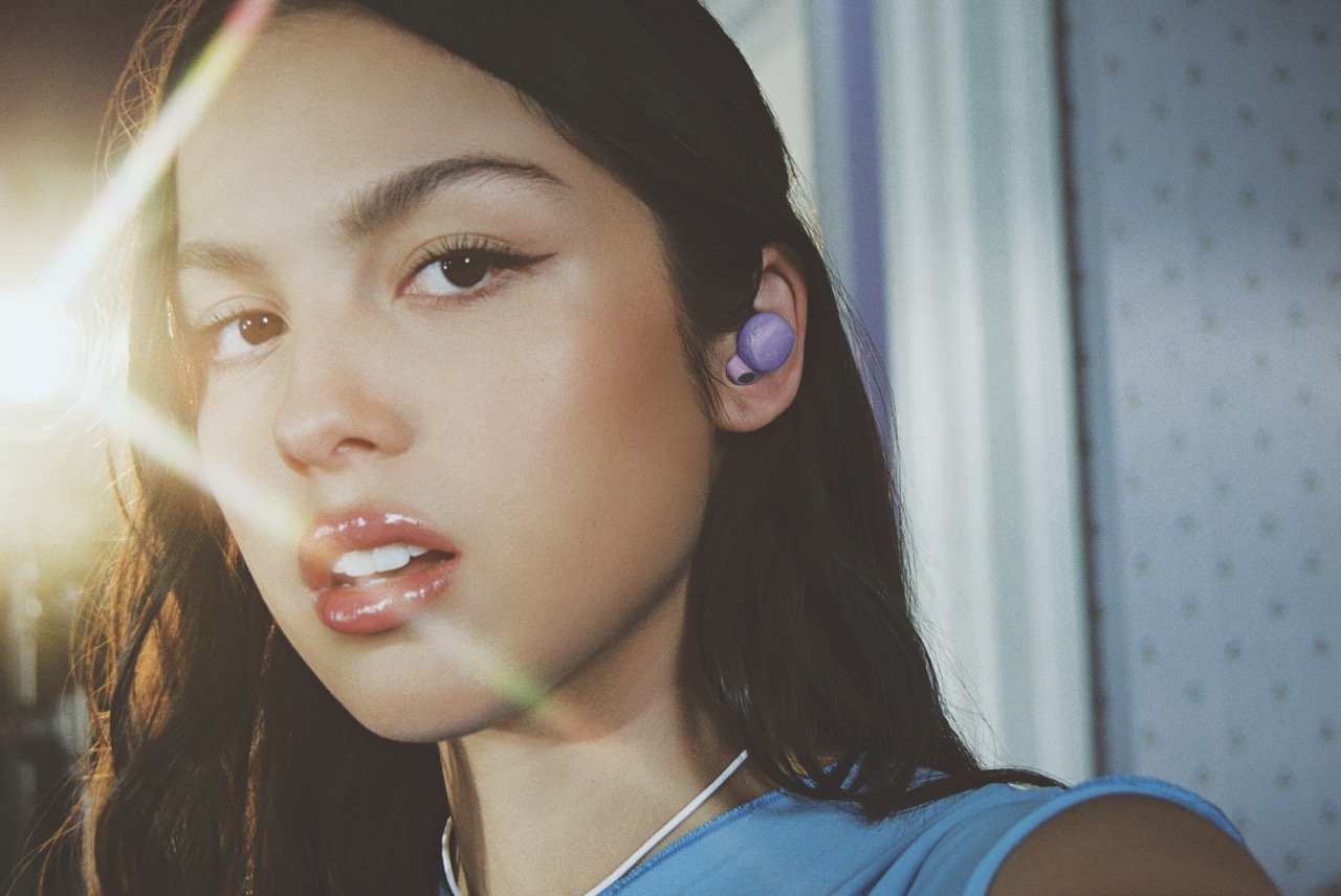 TERBARU! Sony Luncurkan Headphones Edisi Terbatas LinkBuds S x Olivia Rodrigo