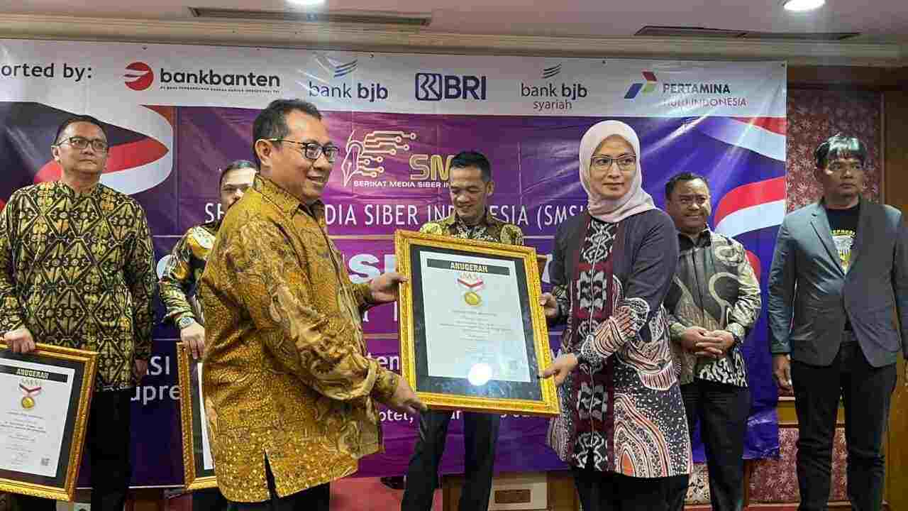 Puluhan Tokoh Nasional Raih Anugerah Sahabat Pers dan Pin Emas SMSI, Siapa Saja?