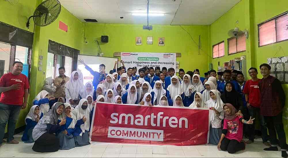 Smartfren Community Berbagi Berkah Ramadan dengan Belajar Ngonten Positif
