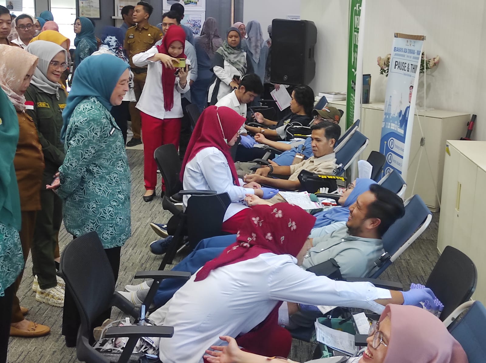 Peringati 45 Tahun MedcoEnergi, Pekerja dan Stakeholder Sumbang Darah di Kantor Medco Palembang