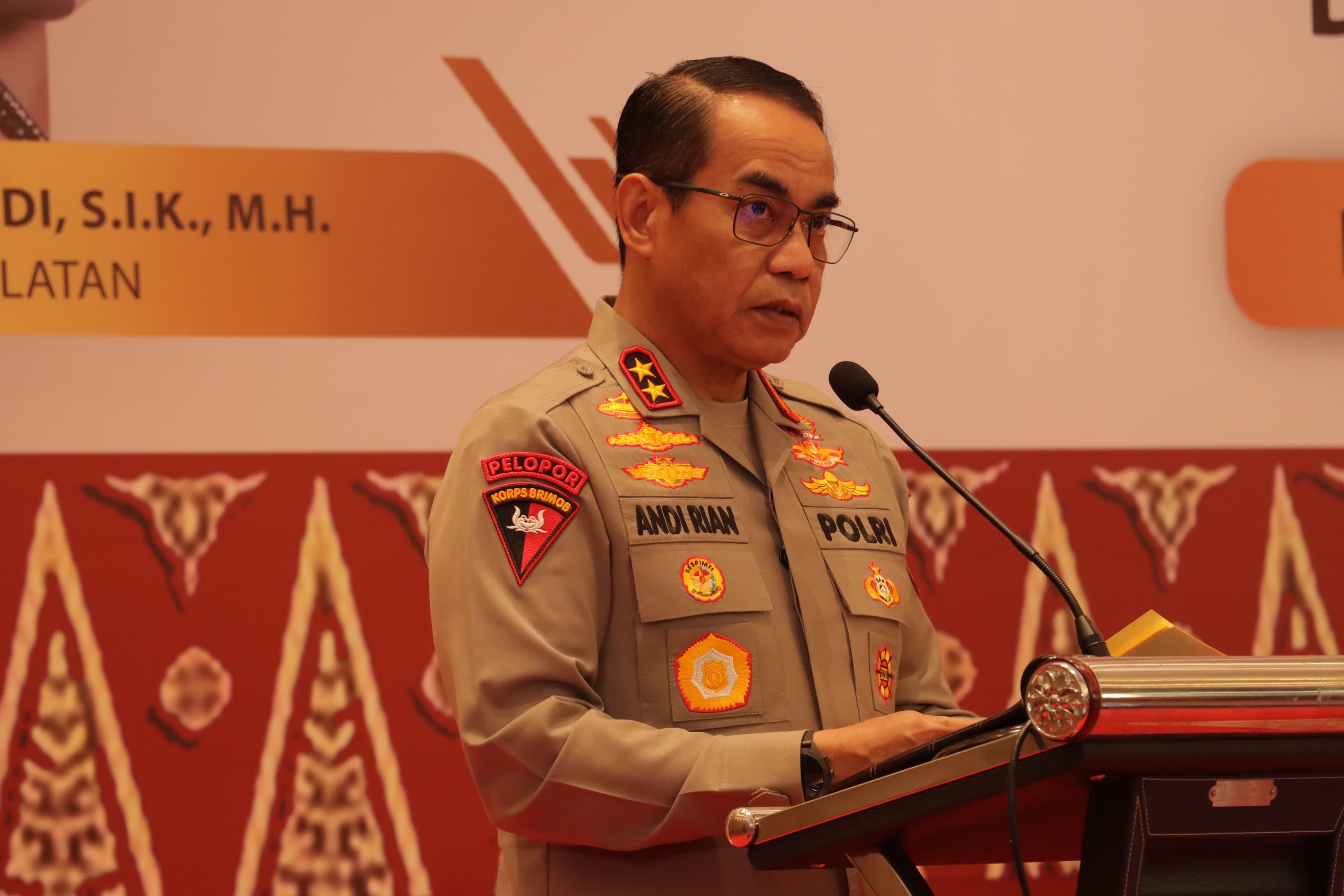 Kapolda Sumsel Irjen Pol Andi Rian R Djajadi Pimpin Gelar Operasi Rutin di Kota Lubuk Linggau  