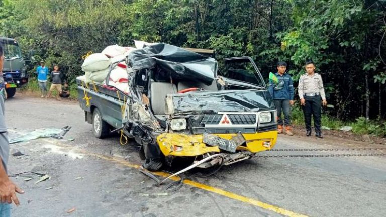 Bus ALS Hantam L300, Sopir Patah Kaki Kanan