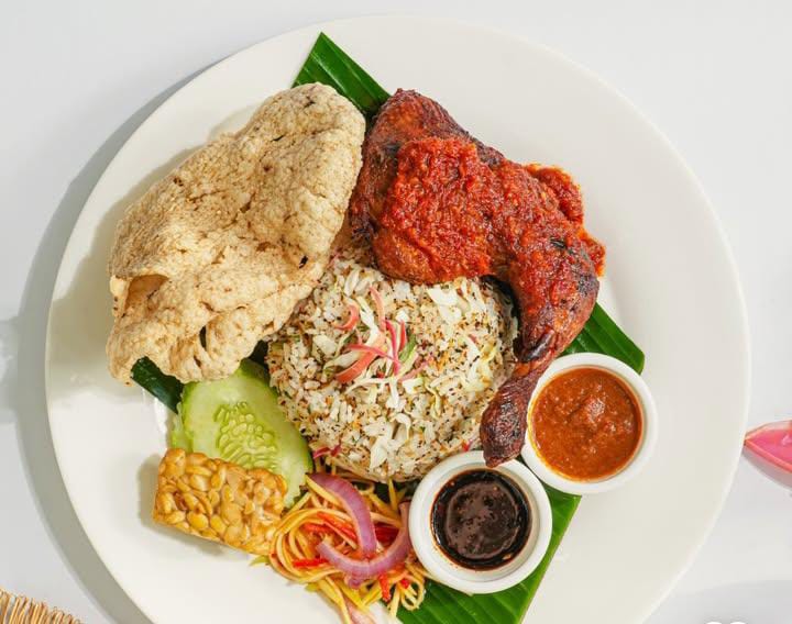 Daftar Makanan Khas Indonesia yang Unik dan Mendunia, Nomer Berapa yang Sudah Kamu Cobain?