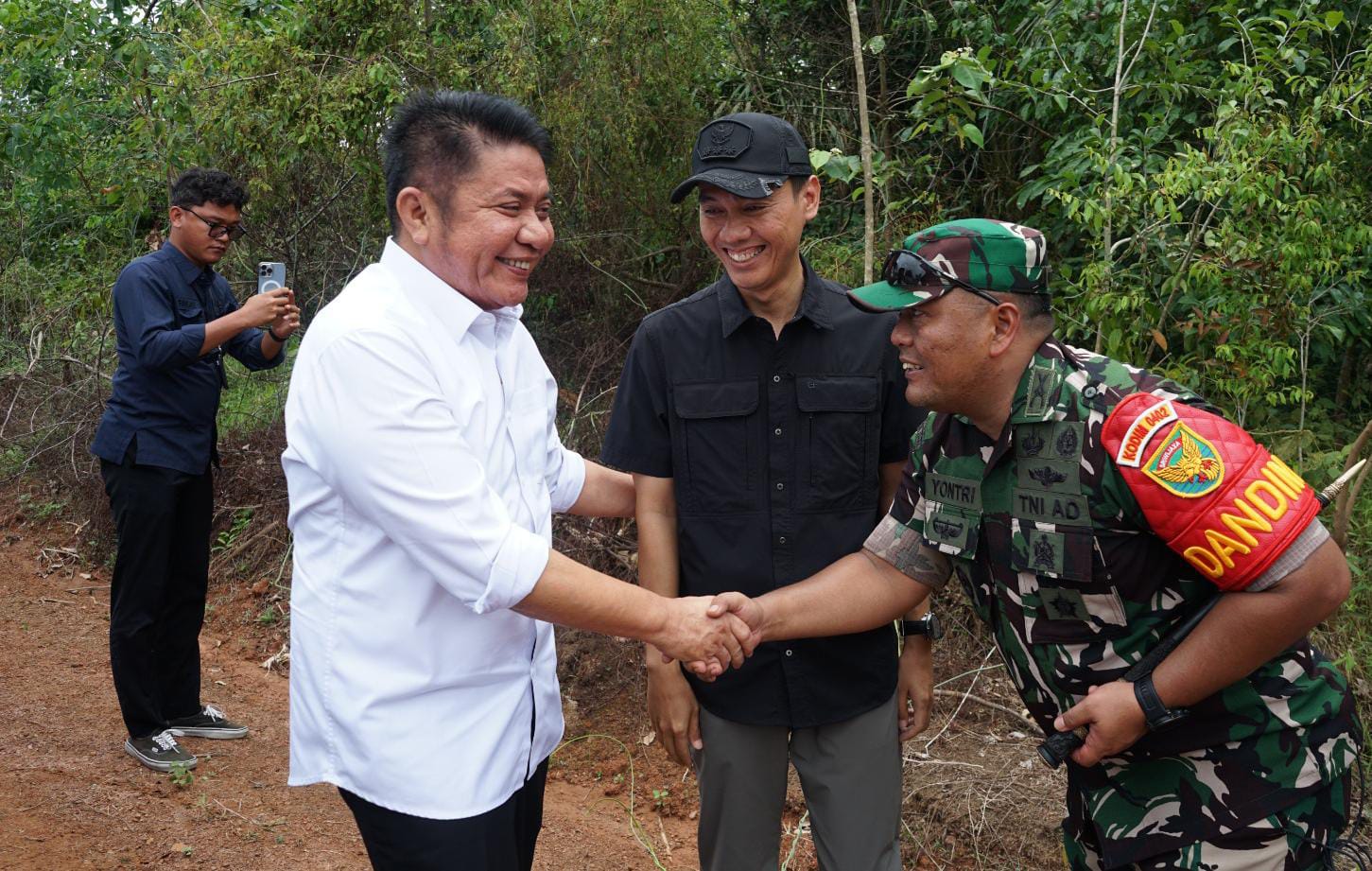 Gubernur Sumsel Tinjau Lahan Cetak Sawah di OKI, Dandim 0402/OKI Siap Dukung Program Ketahanan Pangan