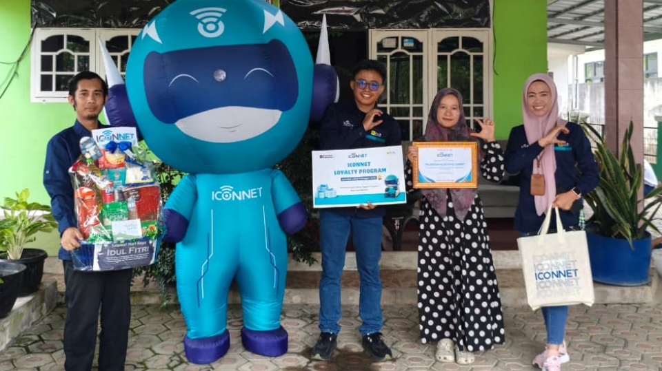 Ramadan Berkah, ICONNET Sapa Pelanggan Loyal di Pangkal Pinang