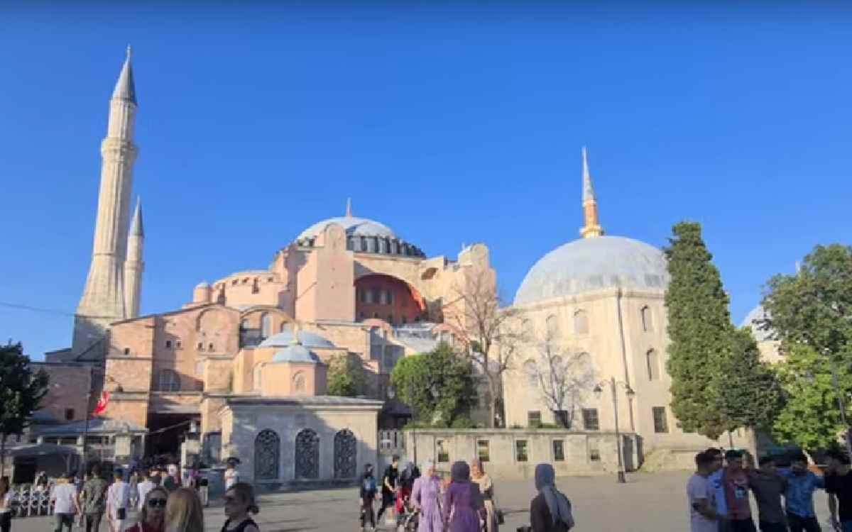 Masjid Megah di Turki Ini Berulang Kali Berubah Fungsi, Dianggap Salah Satu Keajaiban Arsitektur Dunia