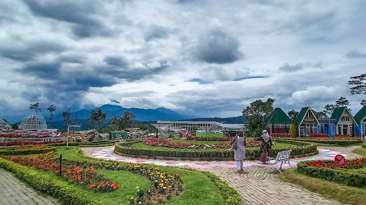 Taman Waterboom Celosia: Tempat Wisata Keluarga Terpopuler di Semarang, HTM Rp25.000