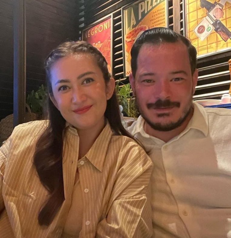 Nafa Urbach dan Jack Lee Tetap Kompak Merawat Anak Semata Wayang