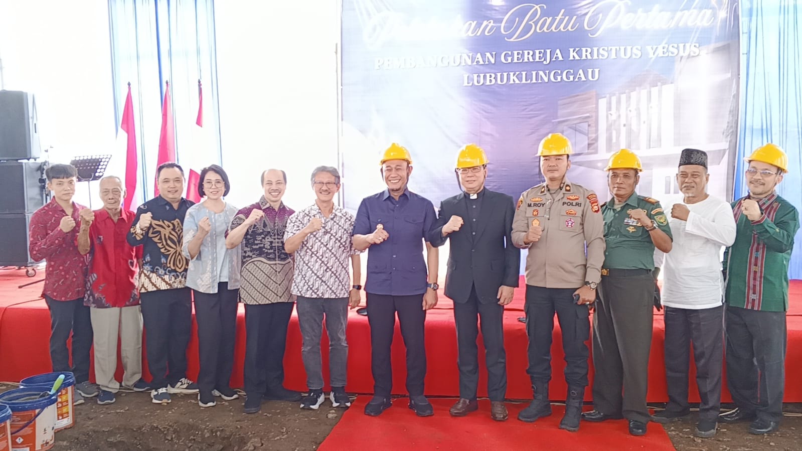 Wali Kota H Rachmat Hidayat Hadiri Peletakan Batu Pertama Pembangunan Gereja Kristus Yesus Lubuk Linggau