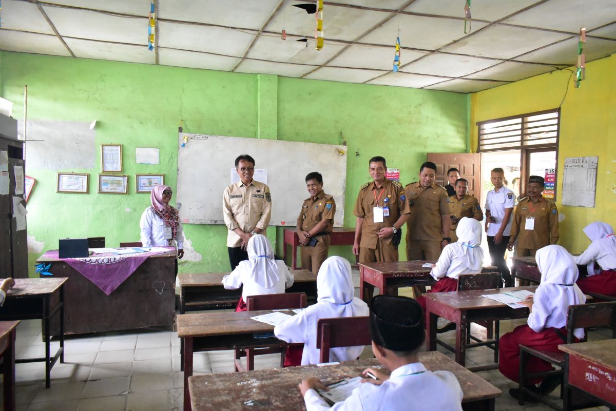 Pj Bupati Asmar Cek Fasilitas Sekolah di OKI, Ini Hasilnya