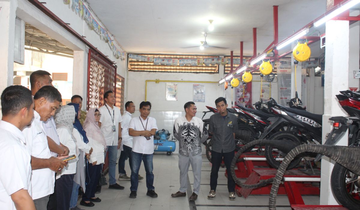Bukan Sekadar Teori! Astra Motor Sumsel Dorong Siswa SMK Siap Hadapi Dunia Kerja