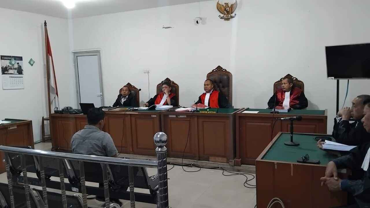 Terdakwa Kasus APAR Dana Desa Empat Lawang Dituntut 20 Bulan Penjara