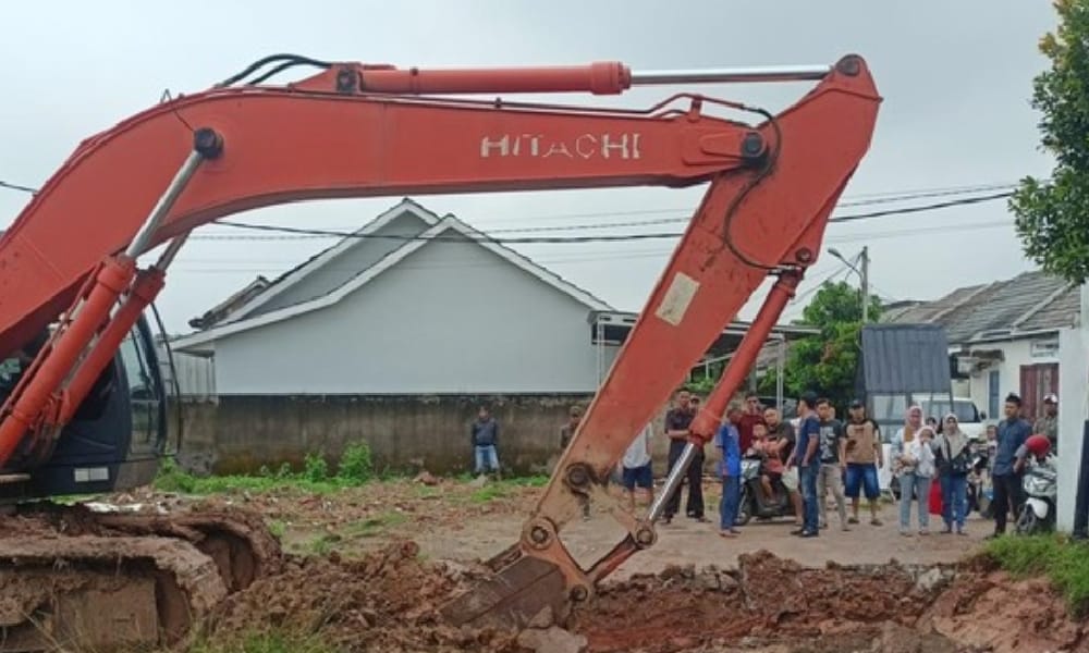 Akses Jalan Perumahan di Palembang Dikeruk, Pemiliknya Kini Minta Itikad Baik Dari Warga 