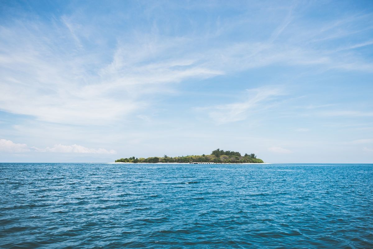 ANEH! Pulau Kecil di Probolinggo Menjauh dari Pulau Jawa, Apa Penyebabnya?