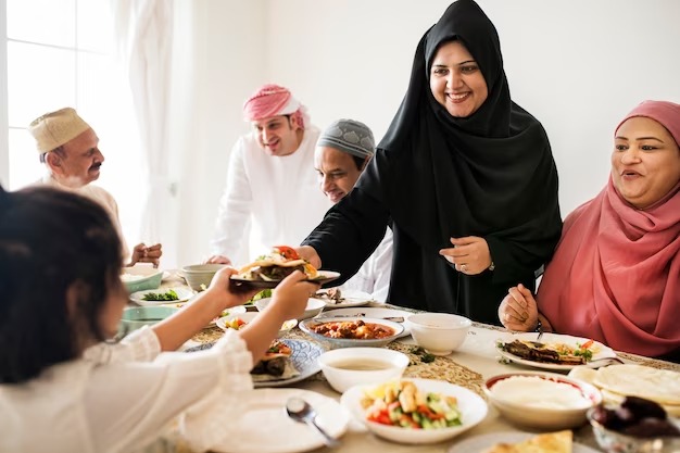 Yuk Coba! 5 Tips Hemat Buka Puasa Bareng Teman ala Anak Milenial