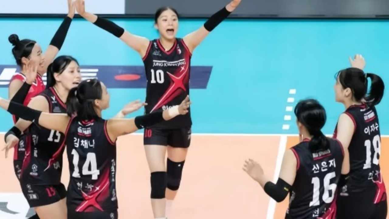 DRAMATIS! Pemain Pelapis Red Sparks Sukses Gulung Pemuncak Klasemen Pink Spiders 3-2