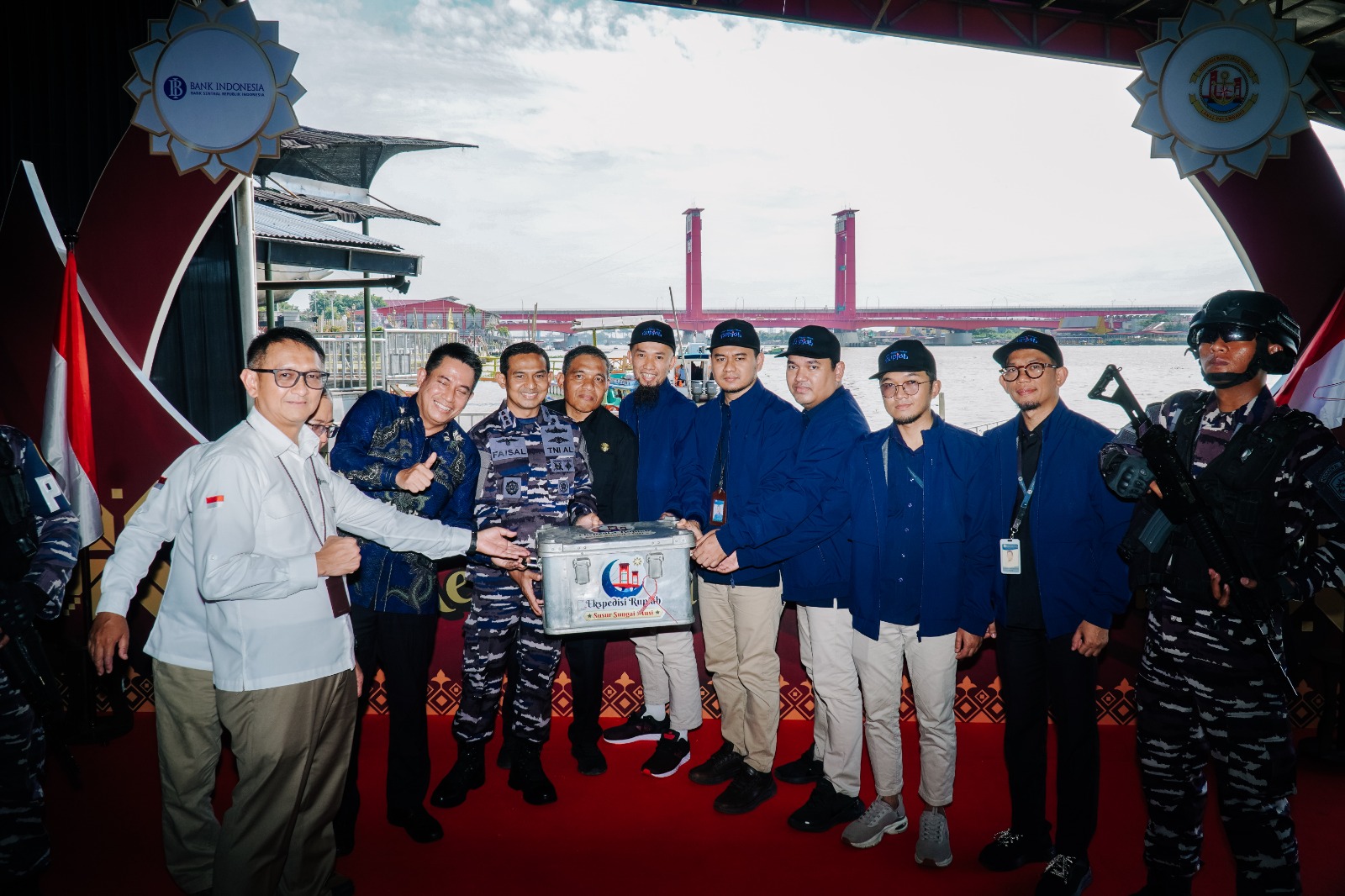 Penuhi Kebutuhan Uang Rupiah Masyarakat di Perairan Sungai Musi Lewat Kegiatan Susur Sungai Musi